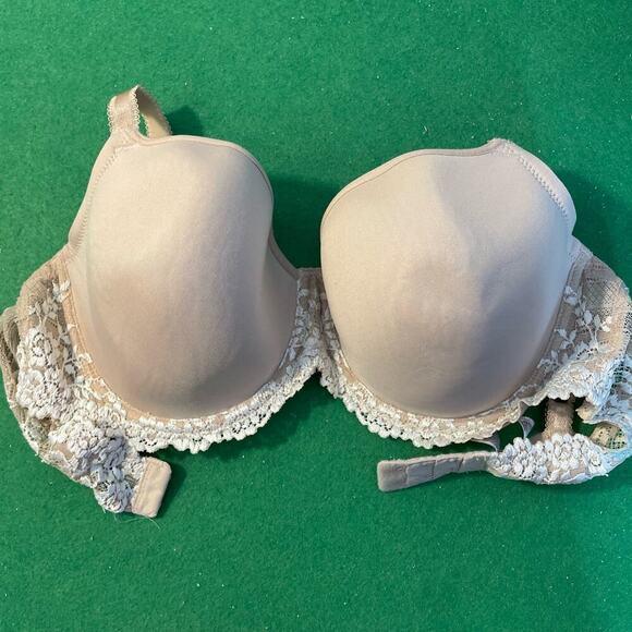 Wacoal 38D bra, champagne beige with lace trim and straps - Picture 4 of 6